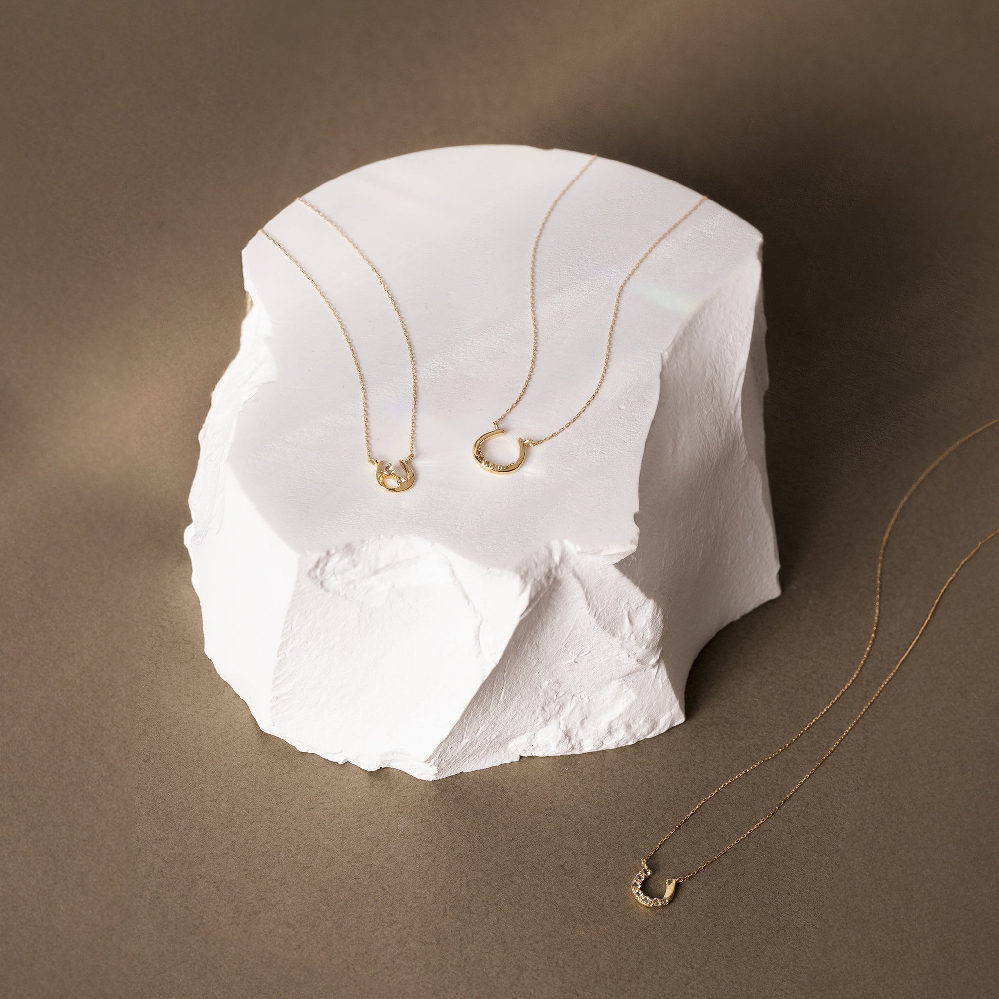 Canal4℃ K10 ホワイトゴールド ネックレス 馬蹄 ムーンストーン Canal4℃ K10 ホワイトゴールド ネックレス 馬蹄 ムーンストーン K10