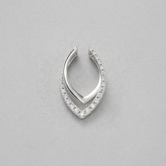 【asta Iris】プラチナ ダイヤモンド ネックレスチャーム（トータル0.24ct）