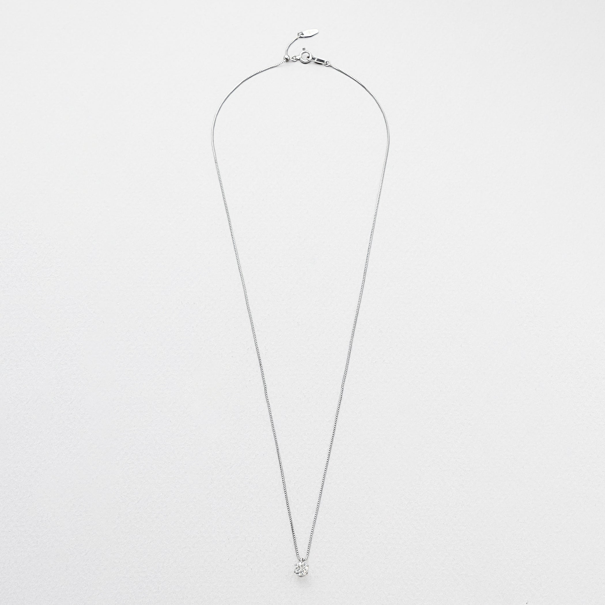 プラチナ ダイヤモンド ネックレス（0.30ct）