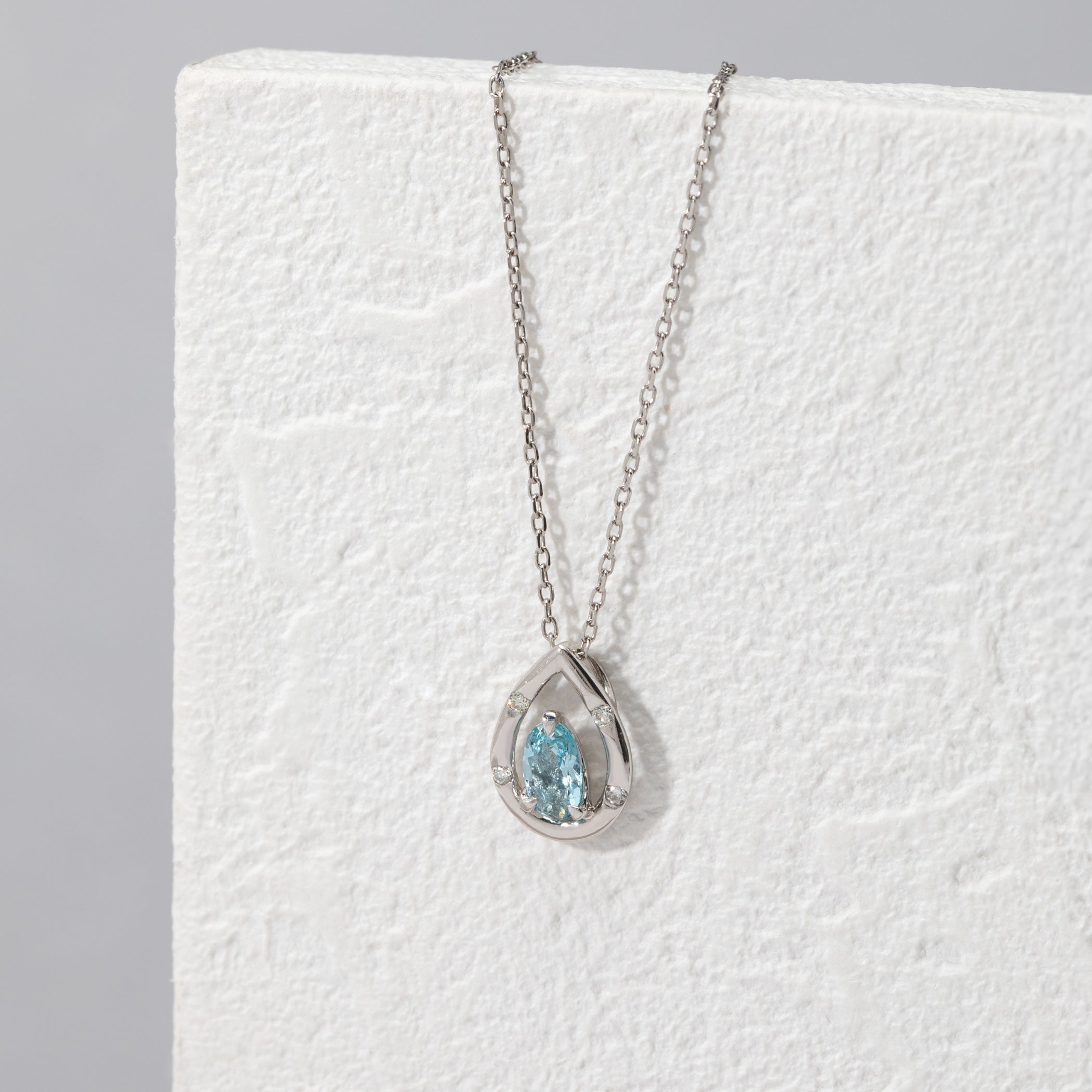 3月誕生石 プラチナ アクアマリン しずく ネックレス