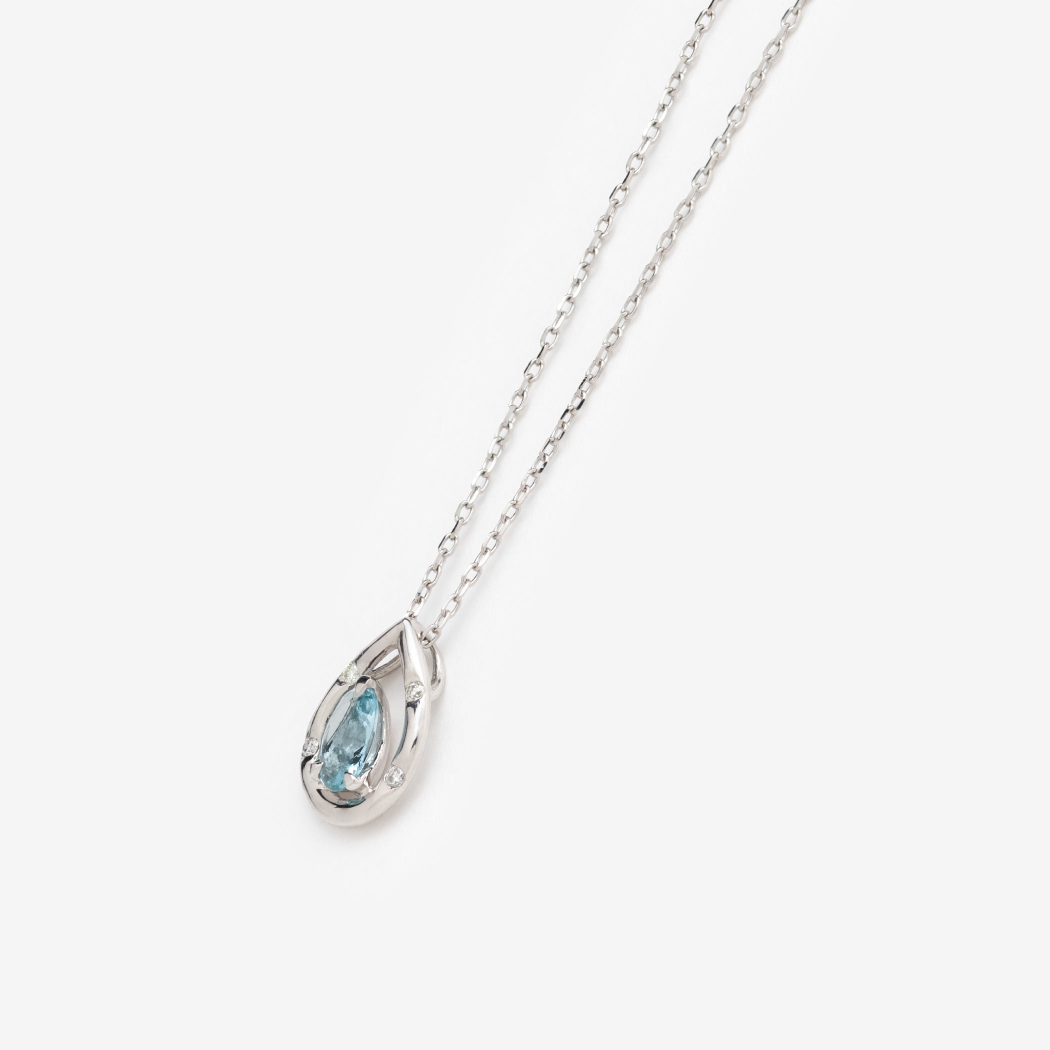 3月誕生石 プラチナ アクアマリン しずく ネックレス
