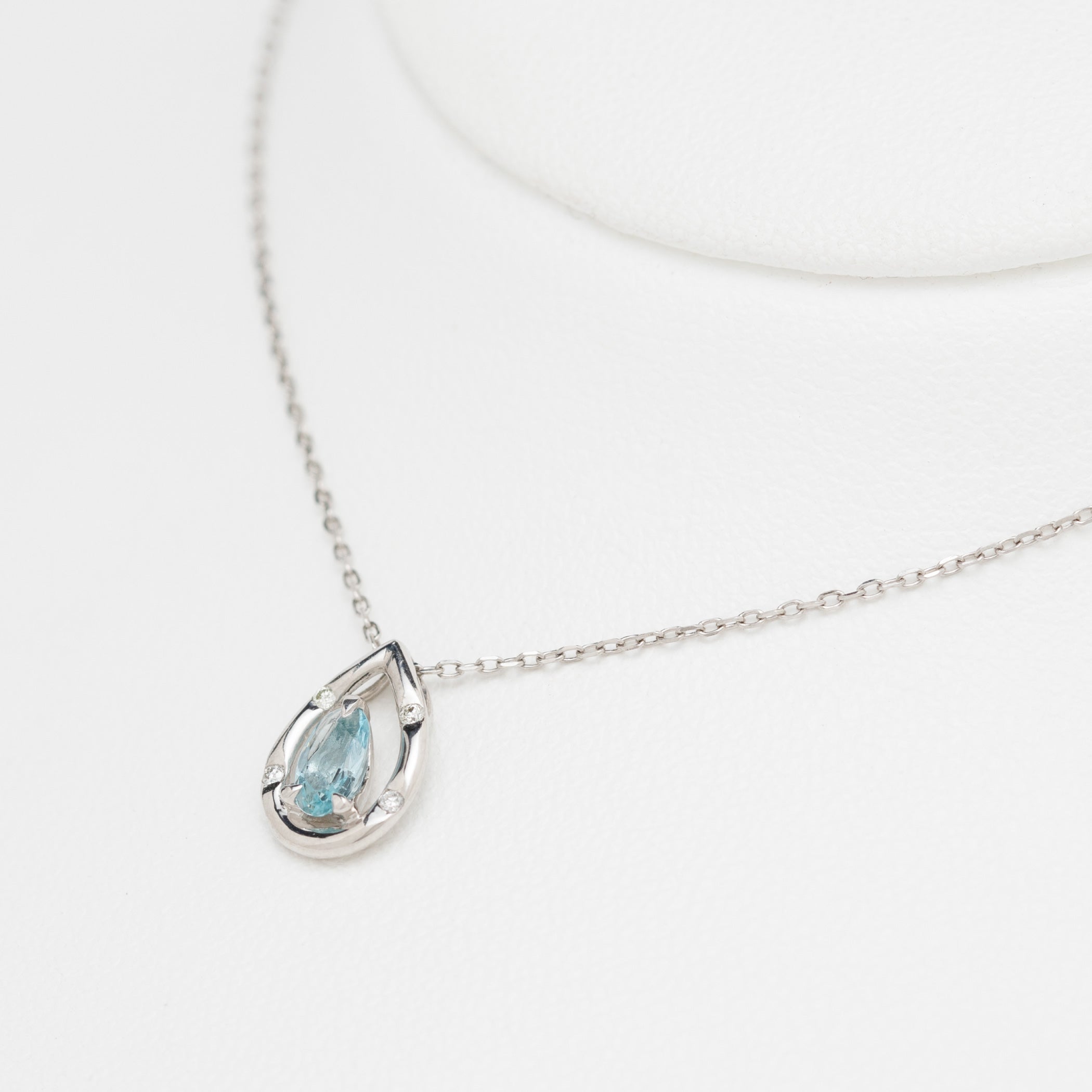 3月誕生石 プラチナ アクアマリン しずく ネックレス
