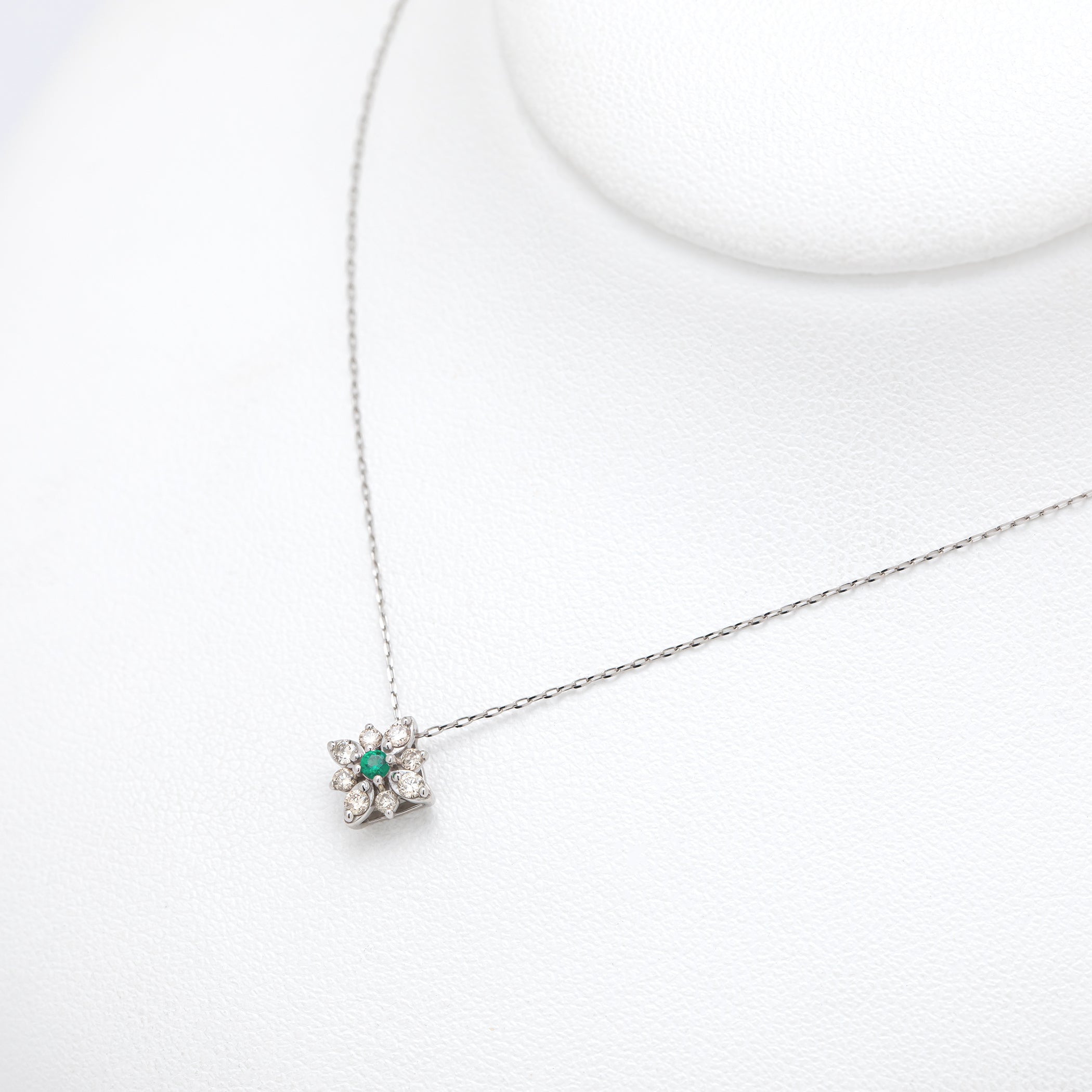 5月誕生石 プラチナ エメラルド ネックレス – Milluflora | ミル