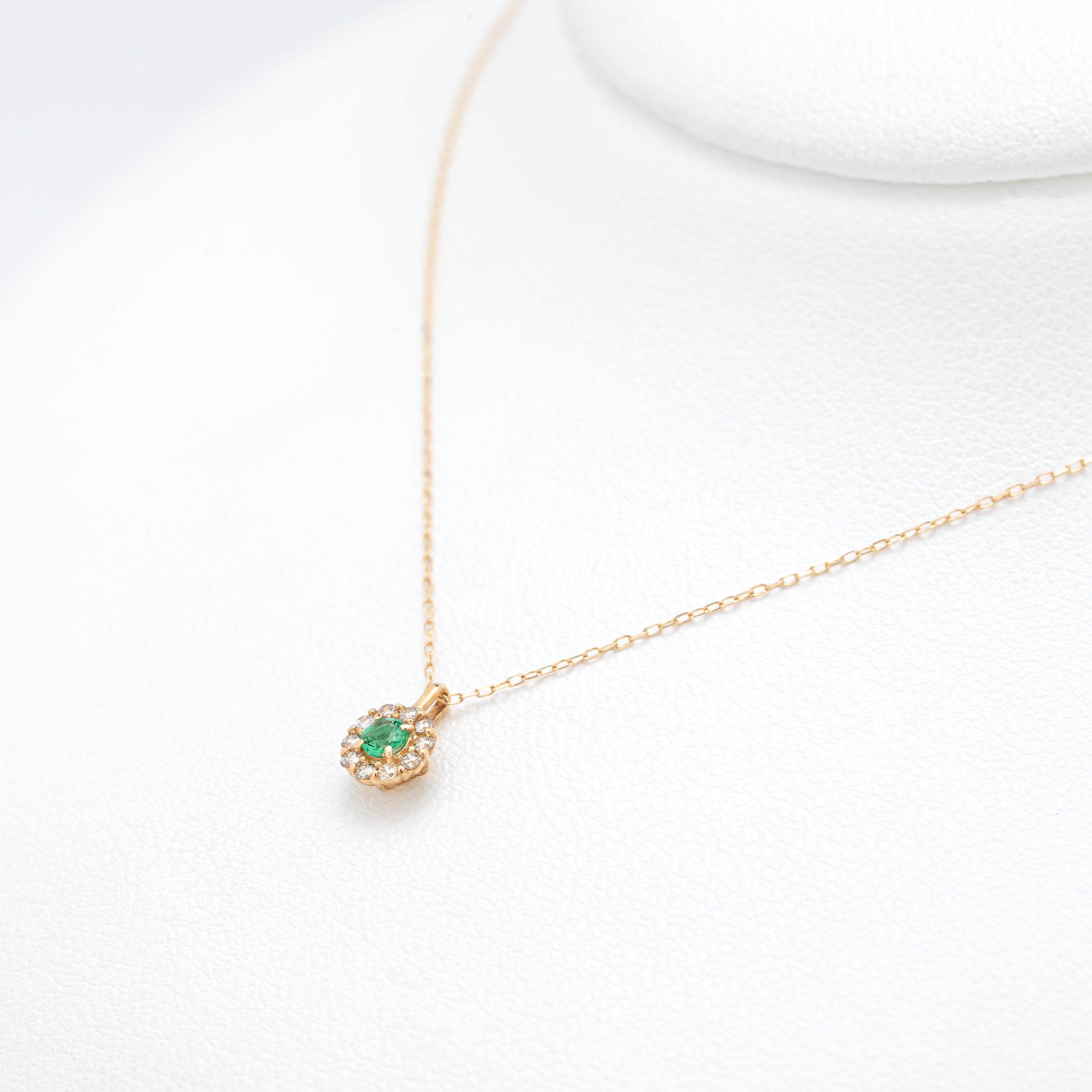 5月誕生石 K18 イエローゴールド エメラルド ネックレス – Milluflora