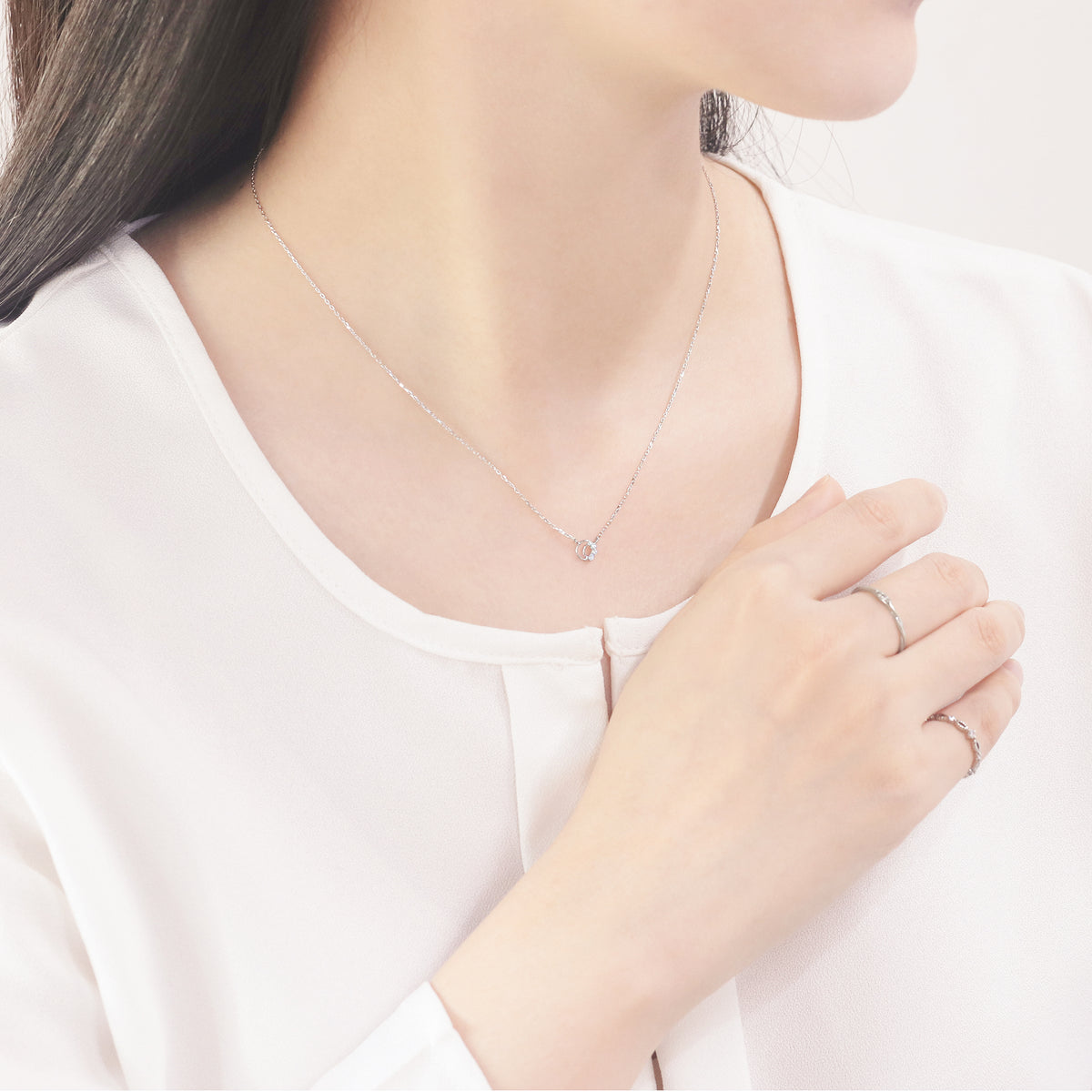【WEB限定】シルバー ロジウムメッキ キュービックジルコニア ムーン ネックレス