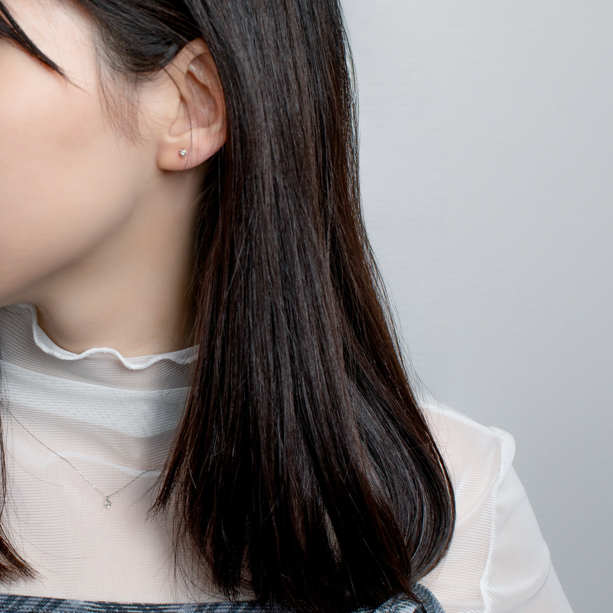 【WEB限定】K18 ホワイトゴールド ダイヤモンド ピアス（0.12ct）