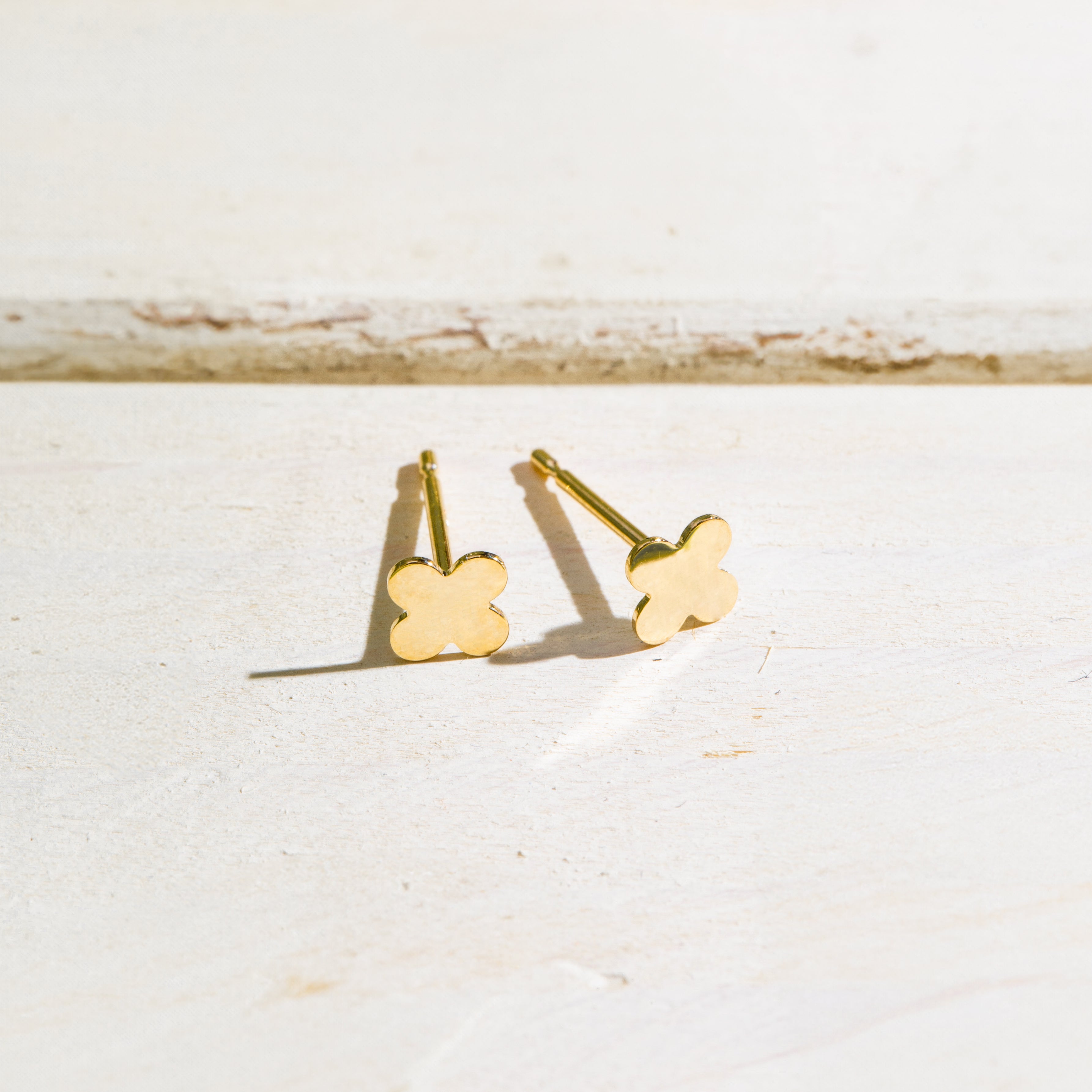 K18 イエローゴールド クローバー ピアス – Milluflora | ミルフローラ