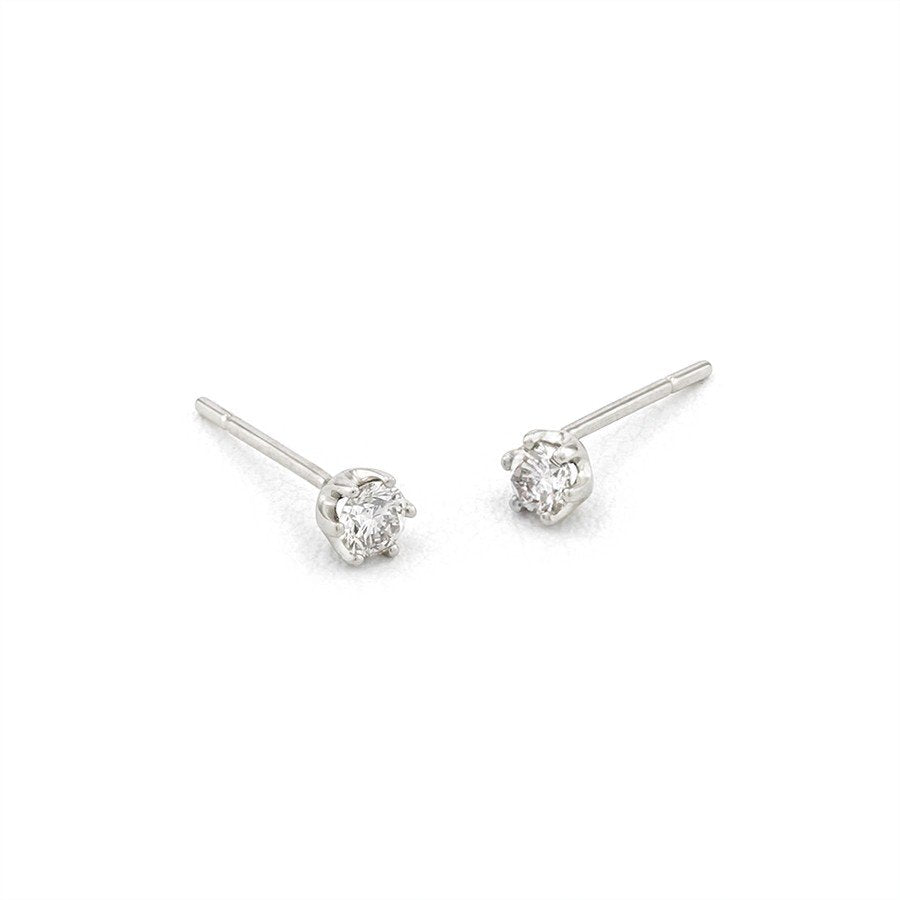 【期間限定セール】プラチナ ダイヤモンド ピアス（0.2ct）