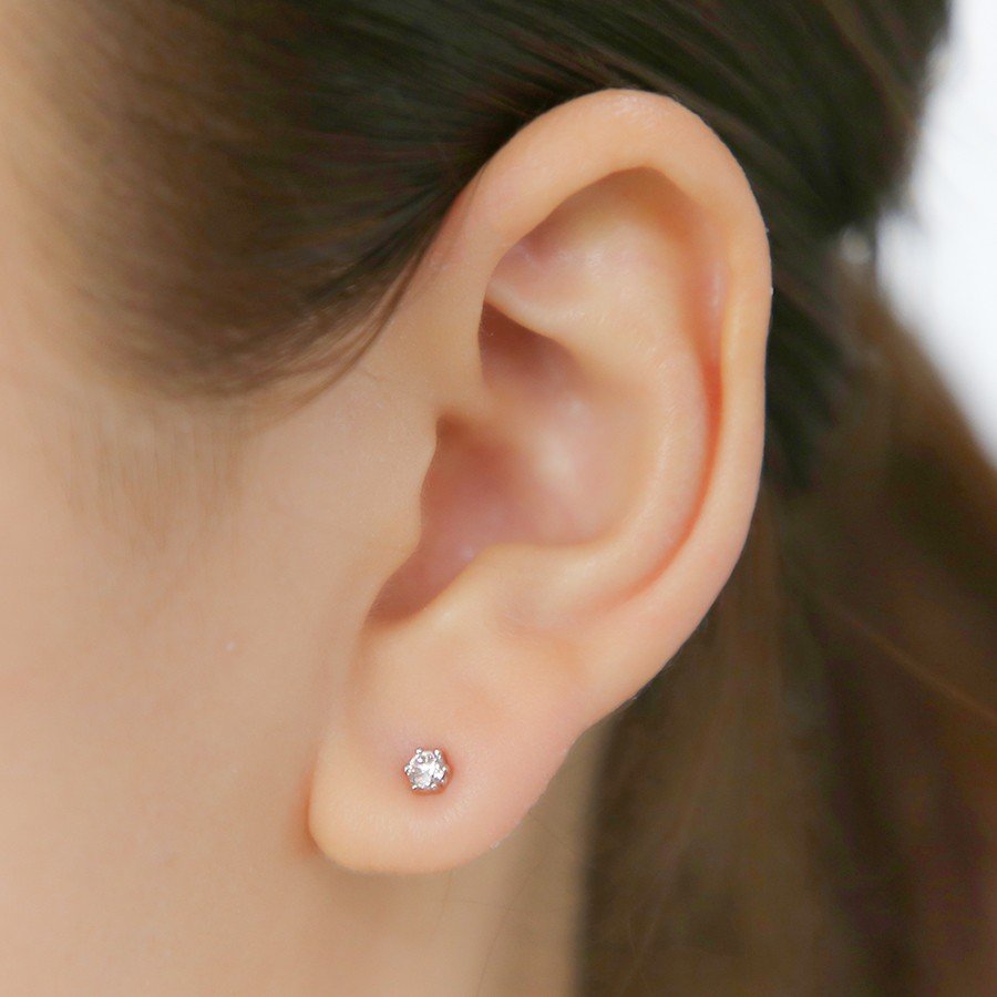 【期間限定セール】プラチナ ダイヤモンド ピアス（0.2ct）