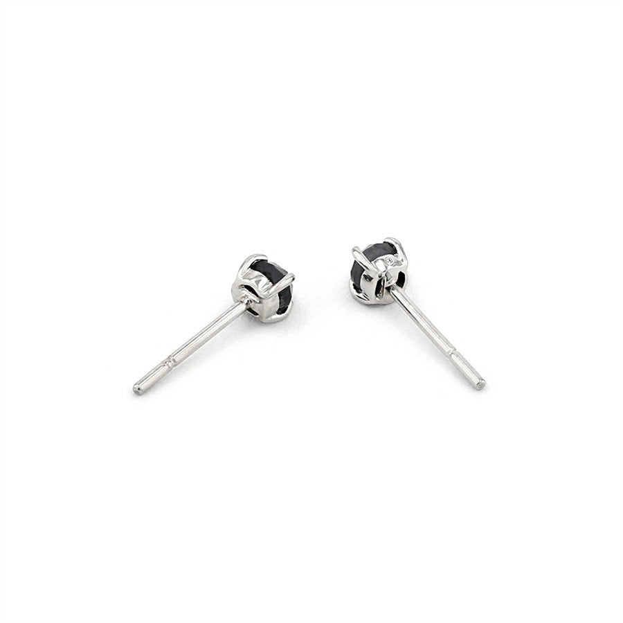 【期間限定セール】プラチナ ブラックダイヤモンド ピアス（0.2ct）