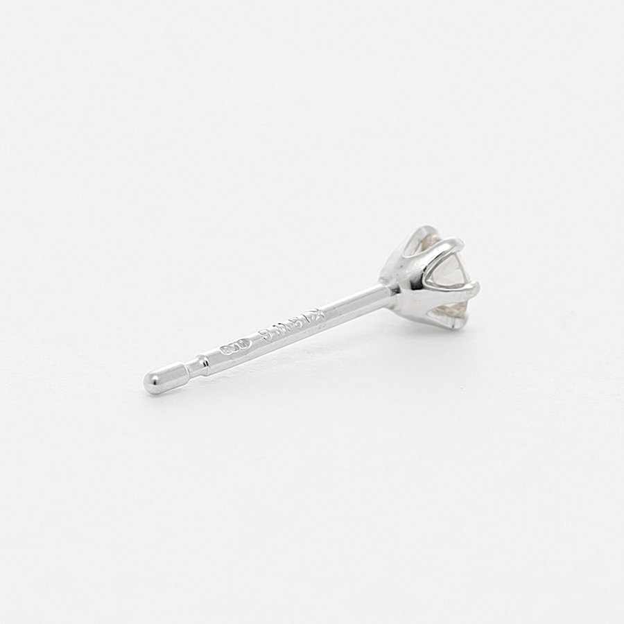 【WEB限定】K18 ホワイトゴールド ダイヤモンド ピアス（0.12ct）