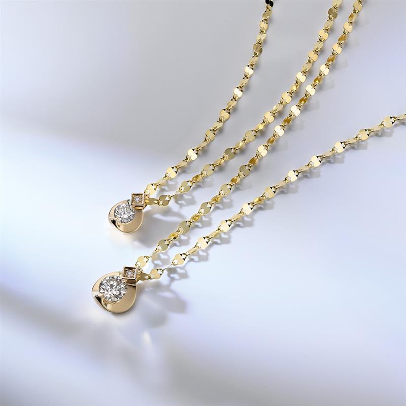 K18 イエローゴールド ダイヤモンド ネックレス（0.2ct）