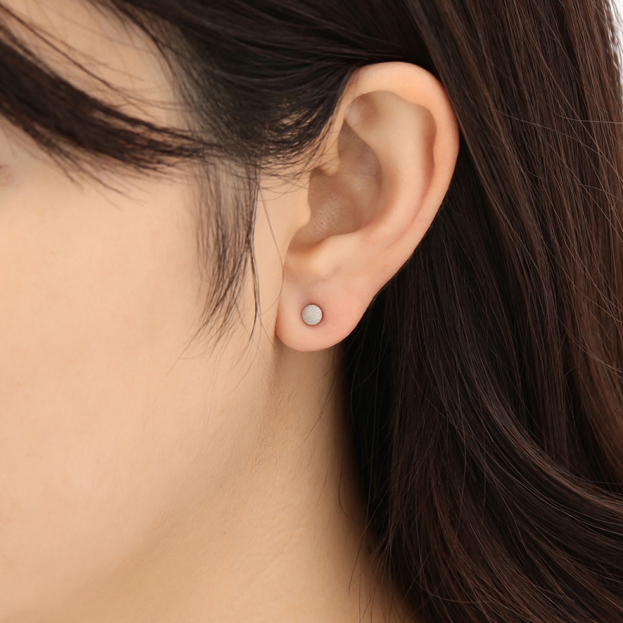 プラチナ 丸玉 ピアス（4mm）