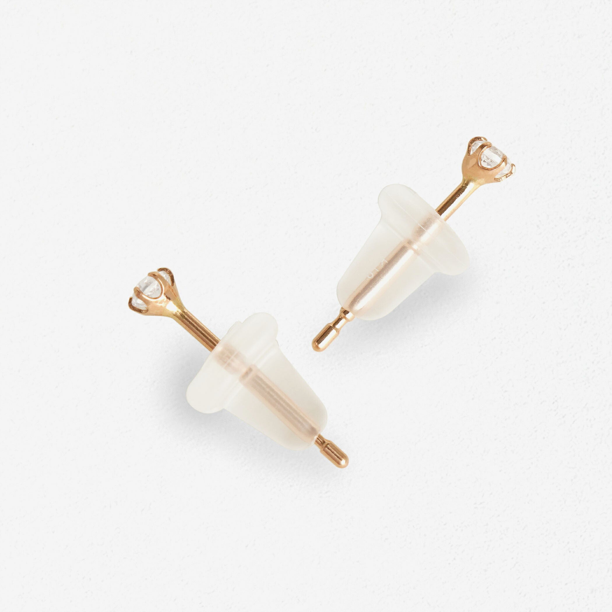 K18 ピンクゴールド キュービックジルコニア ピアス（2mm