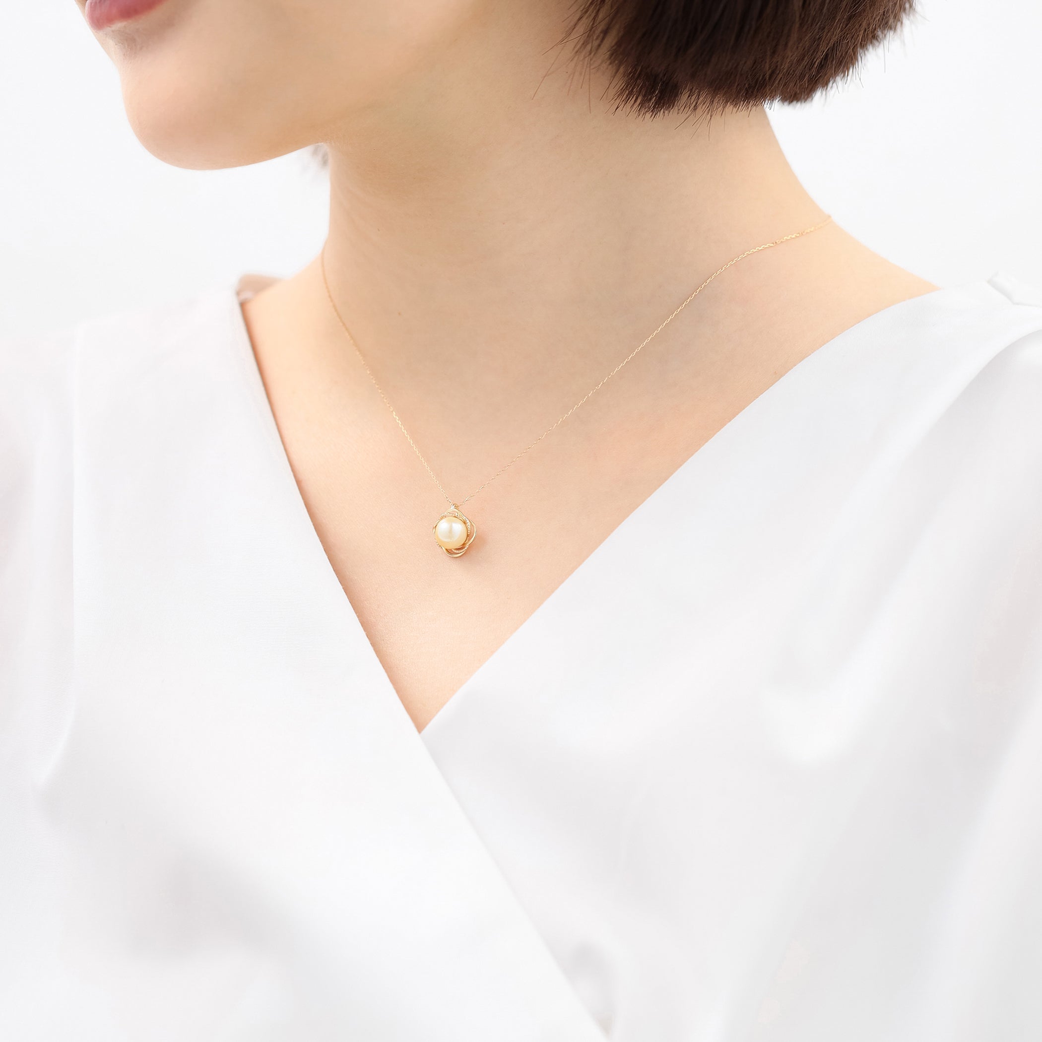 6月誕生石 K10 イエローゴールド あこや真珠 フラワー ネックレス