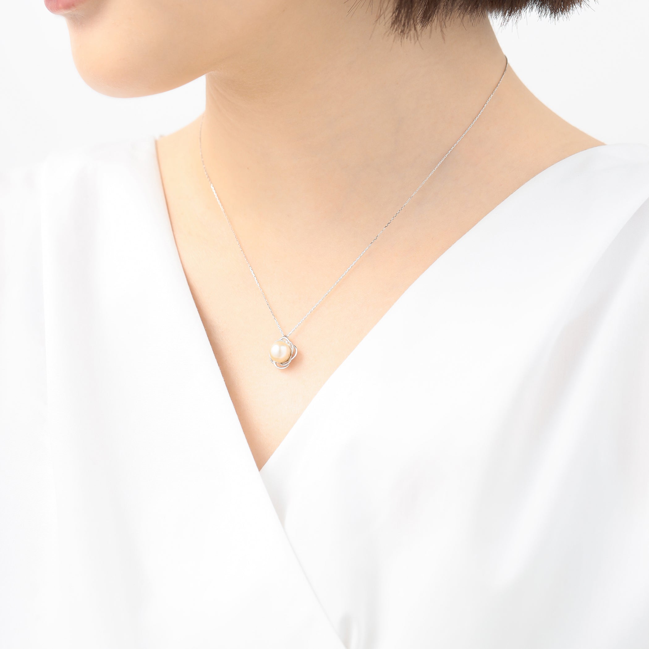 Milluflora K10 ホワイトゴールド あこや真珠 ネックレス 6月誕生石 K10 ホワイトゴールド あこや真珠 ネックレス