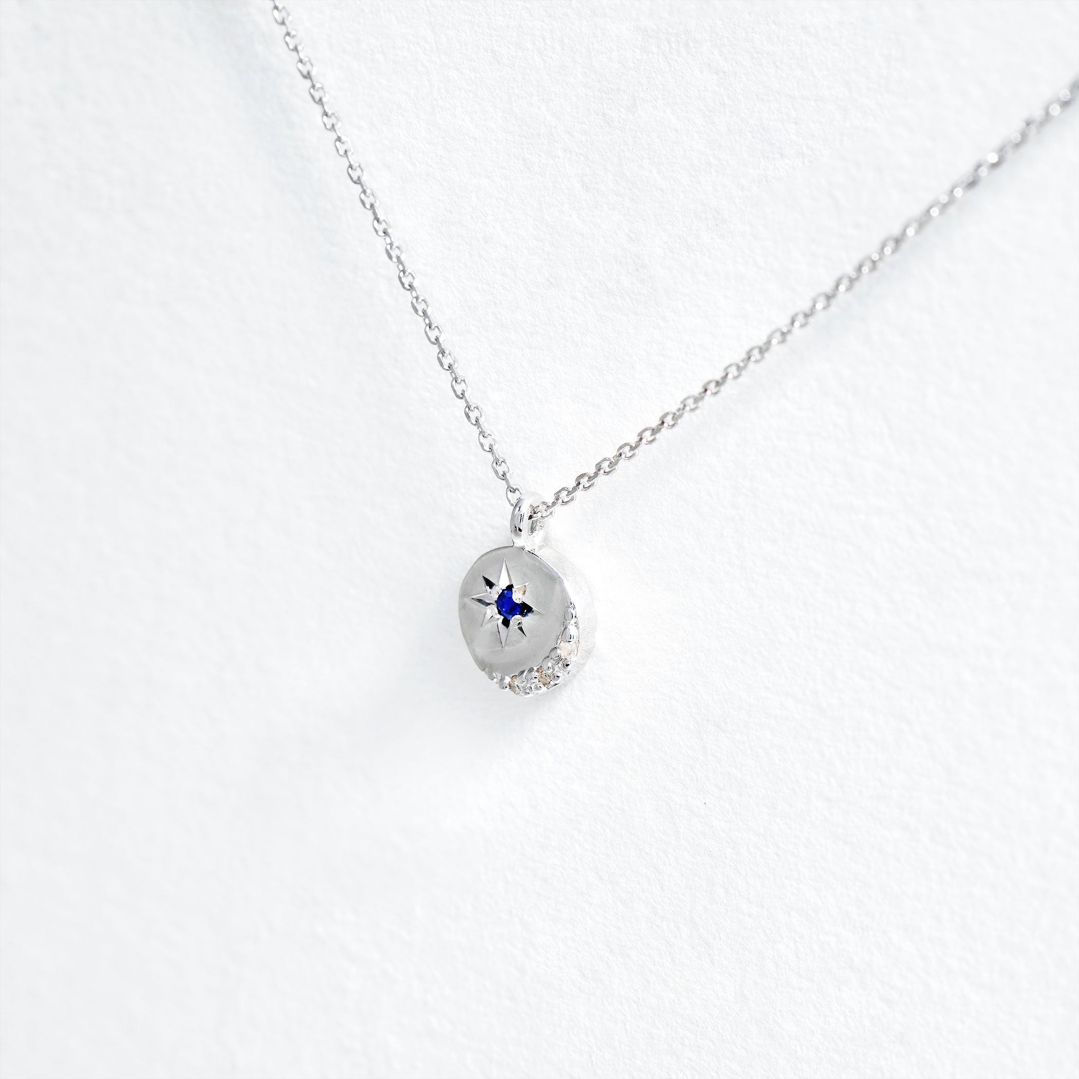 シルバーメッキ 高級ネックレス 【ほぼ未使用】 WEB限定】9月誕生石 シルバー ロジウムメッキ サファイア ペア