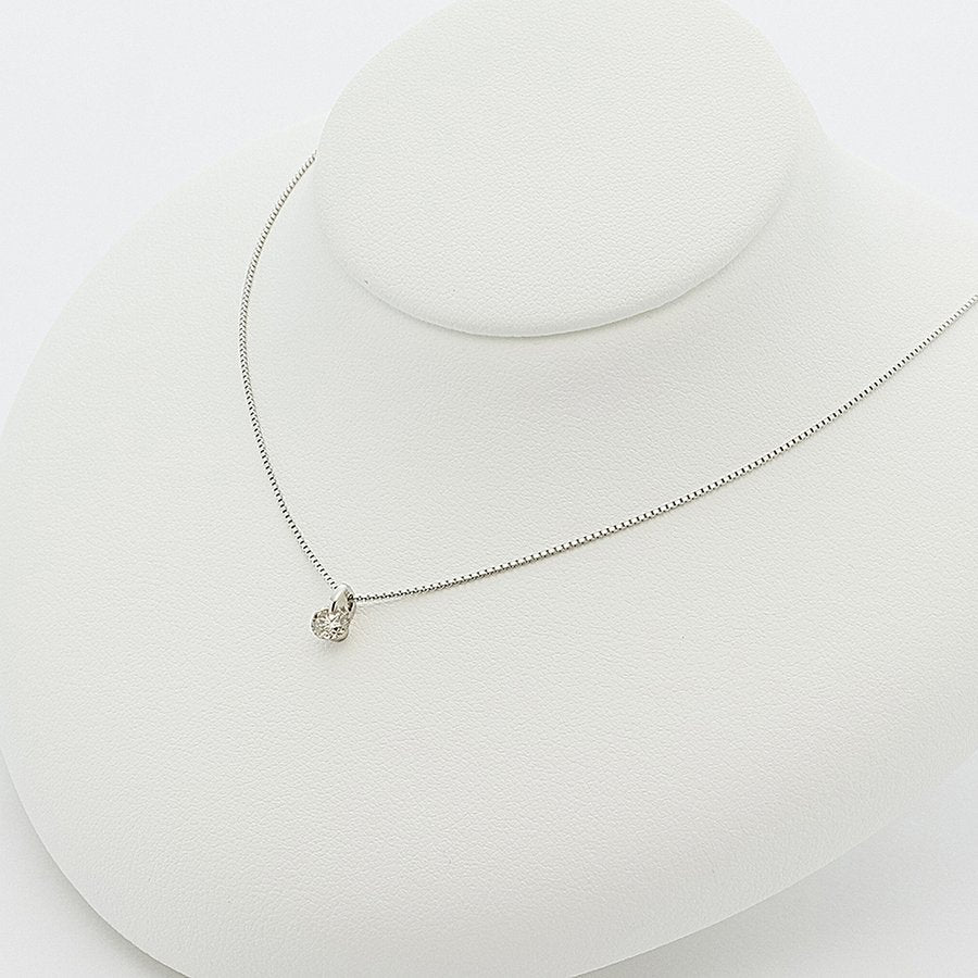 プラチナ ダイヤモンド ネックレス（0.30ct）